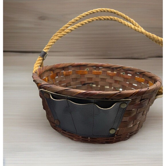 Vintage Leather Sewing Tool Craft Caddy Basket with Rope Handle Made In Japan - Picture 2 of 6